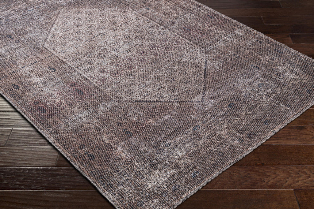 Washable Dark Red Traditional Area Rug (5'3" x 7'3") U568