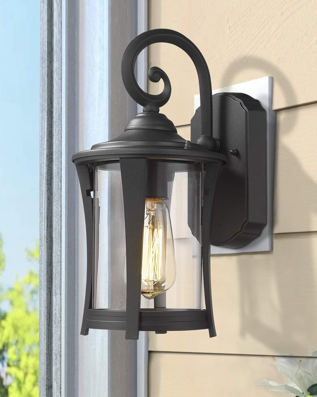 1-Light Matte Black Cast Aluminum Outdoor Wall Light Fixture with Clear Glass Y5978