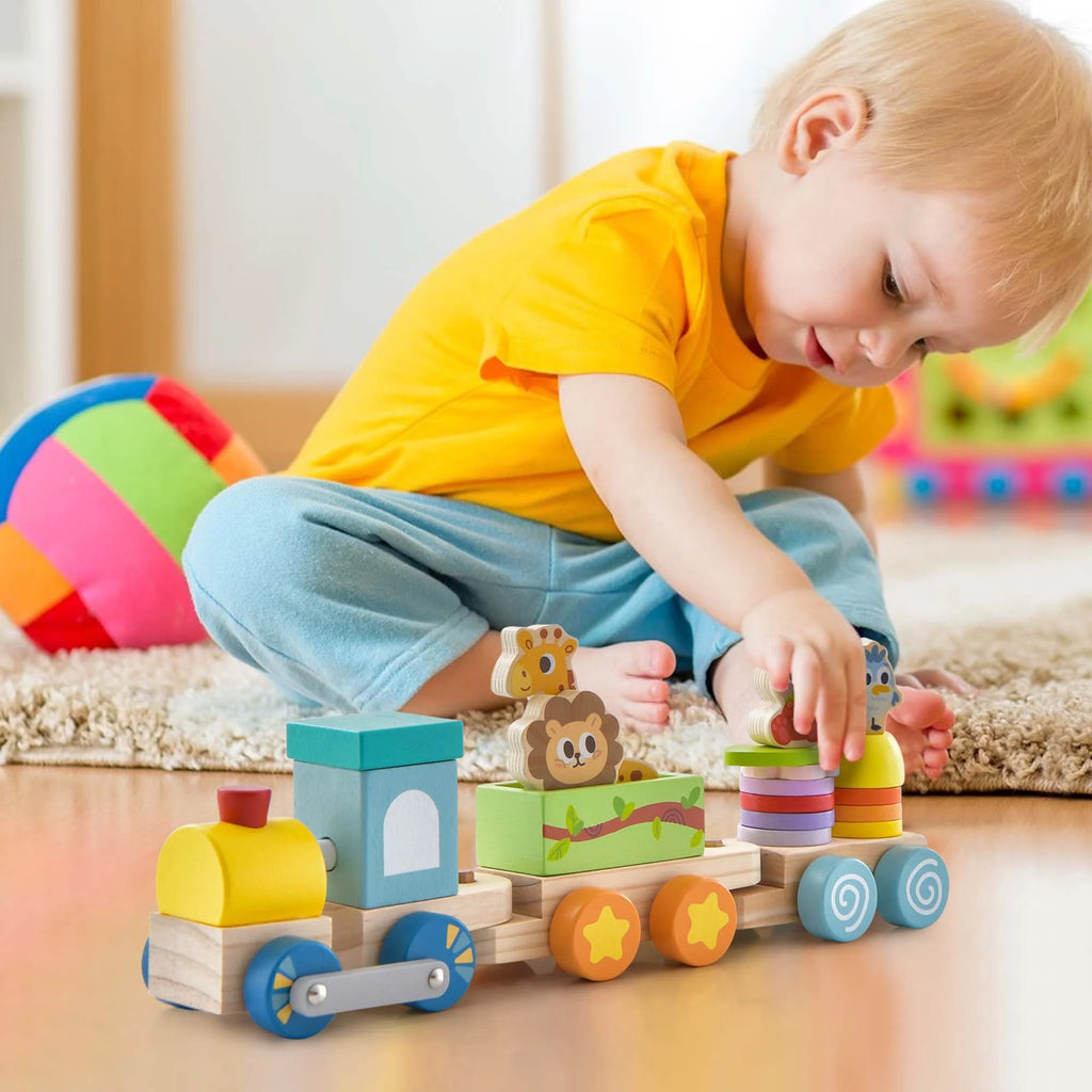 Wooden Stackable Train Set with Animal Toys & Locomotive U28573