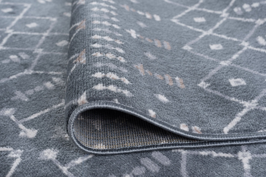 5'3'' x 7'3'' Oval Geometric Dark Gray Cream Area Rug F109870
