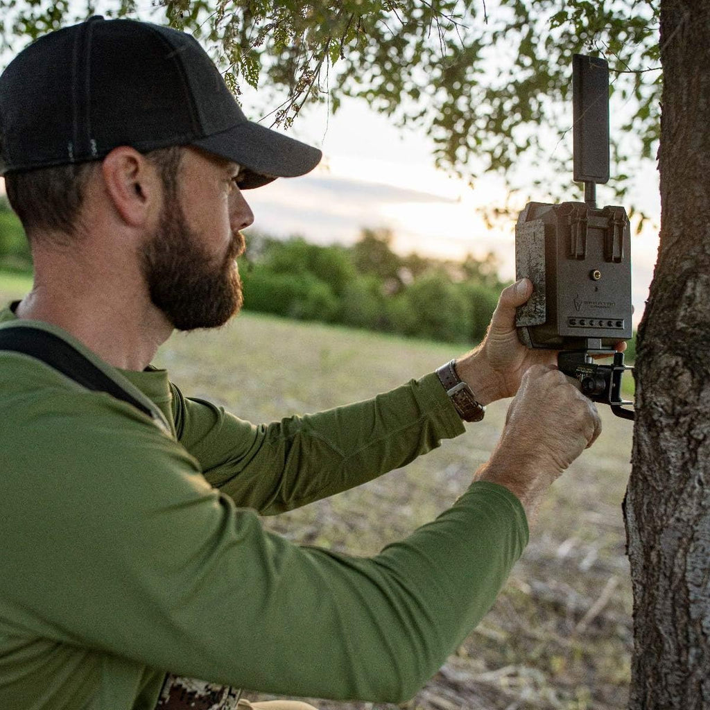 Blackout 4G LTE Trail Camera with Motion Activated Night Vision P285010
