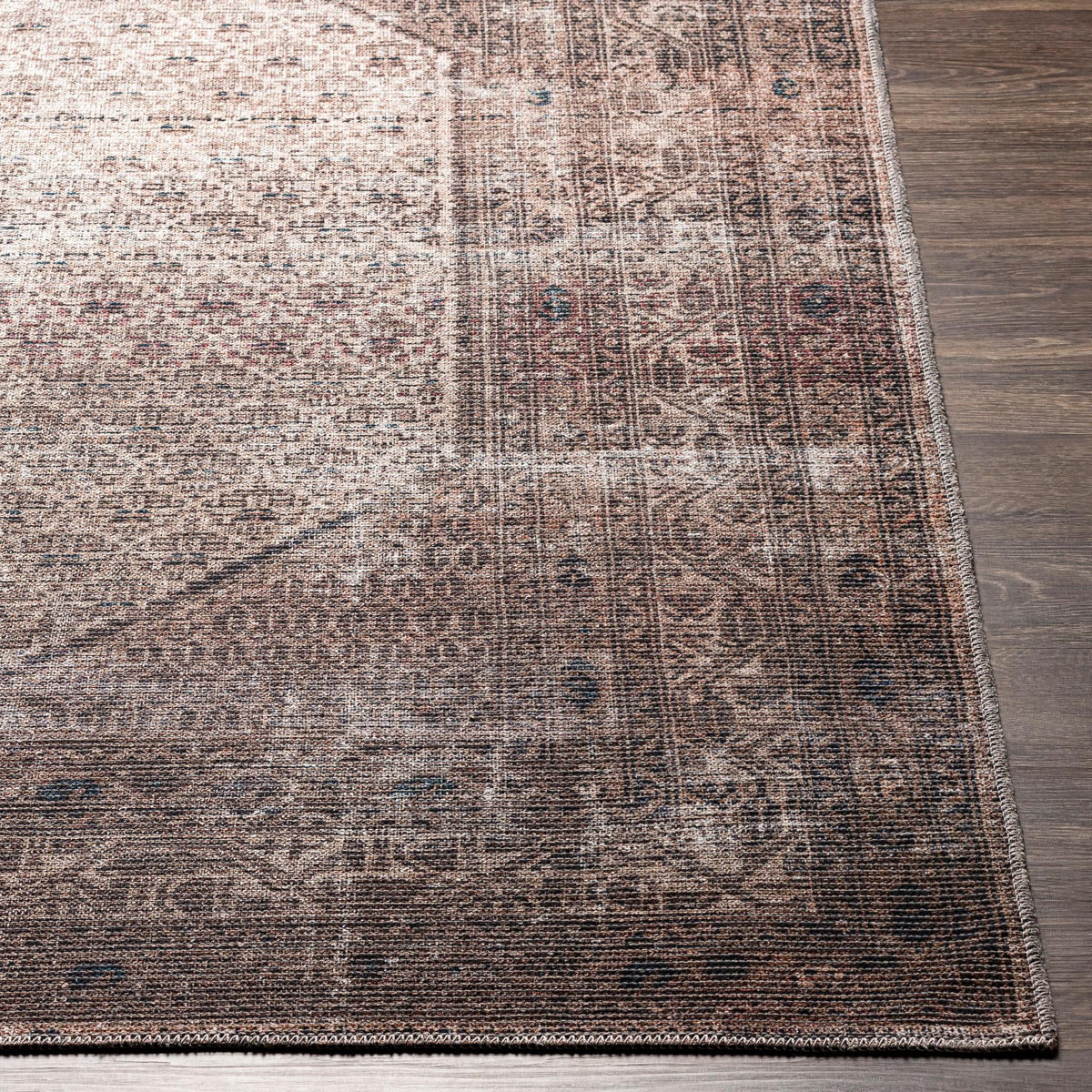 Washable Dark Red Traditional Area Rug (5'3" x 7'3") U568