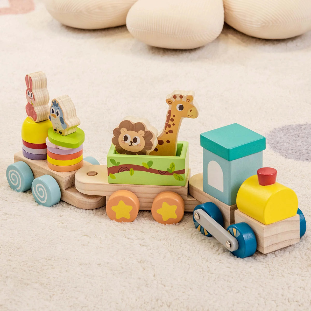 Wooden Stackable Train Set with Animal Toys & Locomotive U28573