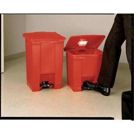 Red 12 gal Polyethylene Trash Can with Foot Pedal T97145