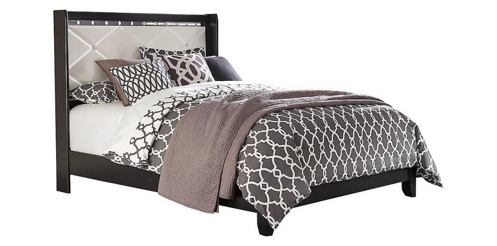 Queen Panel Headboard H610446