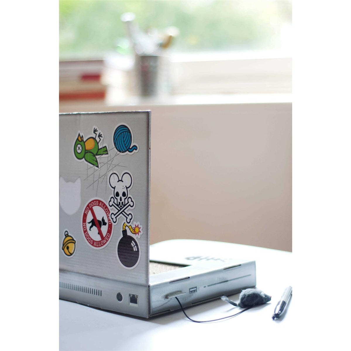 Cat Scratch Laptop Z931538