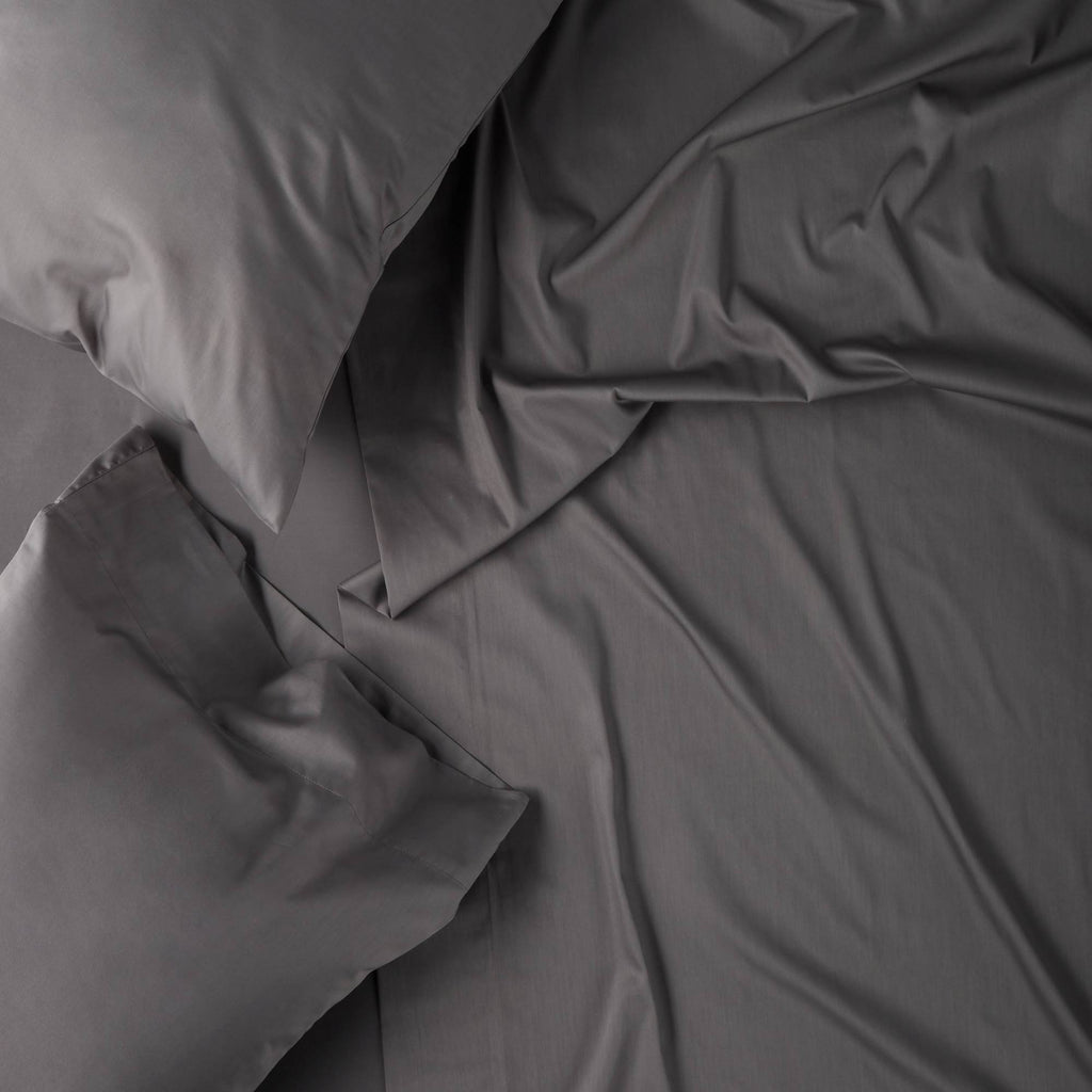Queen 300 Thread Count Temperature Regulating Solid Sheet Set Dark Gray Z491221