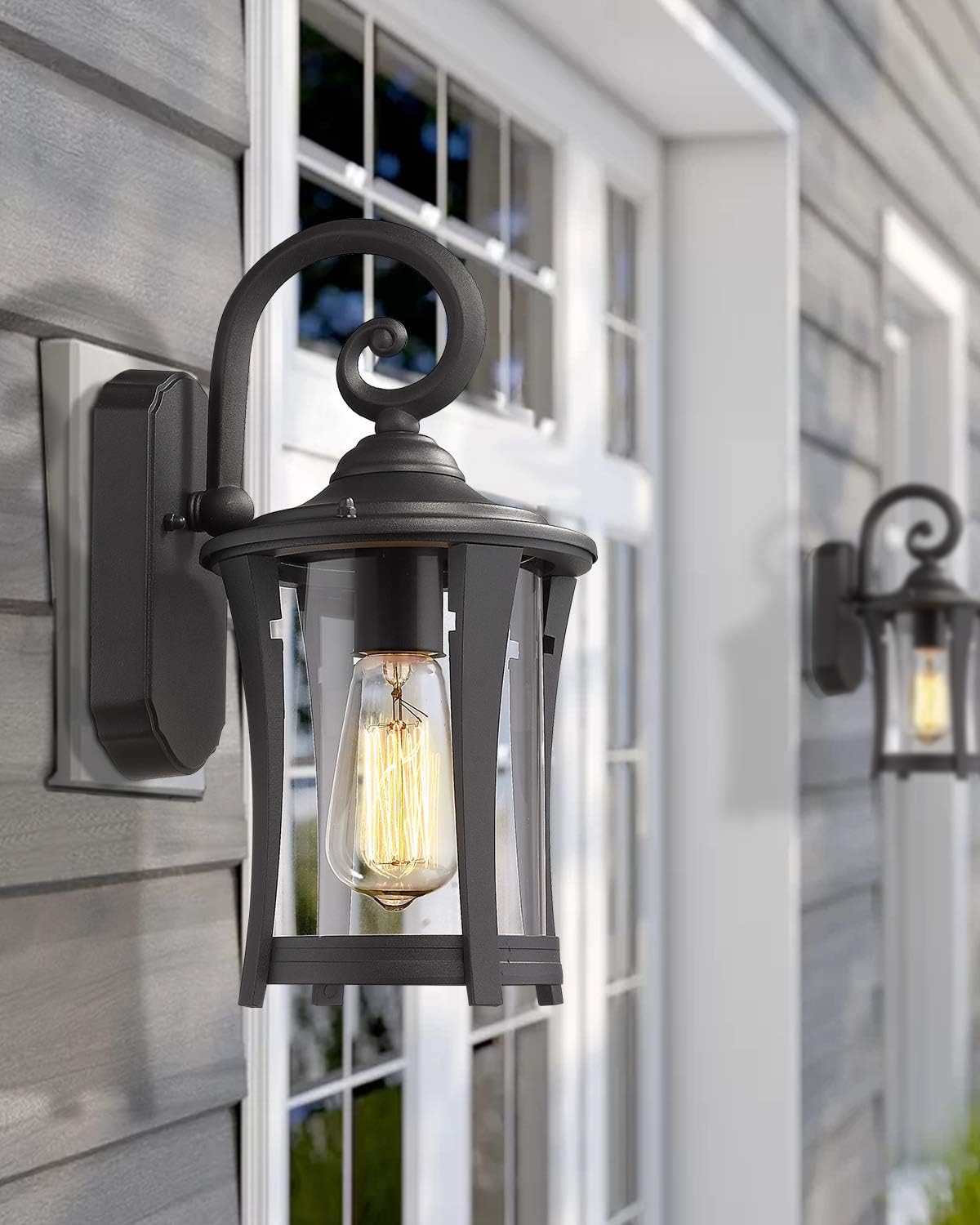 1-Light Matte Black Cast Aluminum Outdoor Wall Light Fixture with Clear Glass Y5978