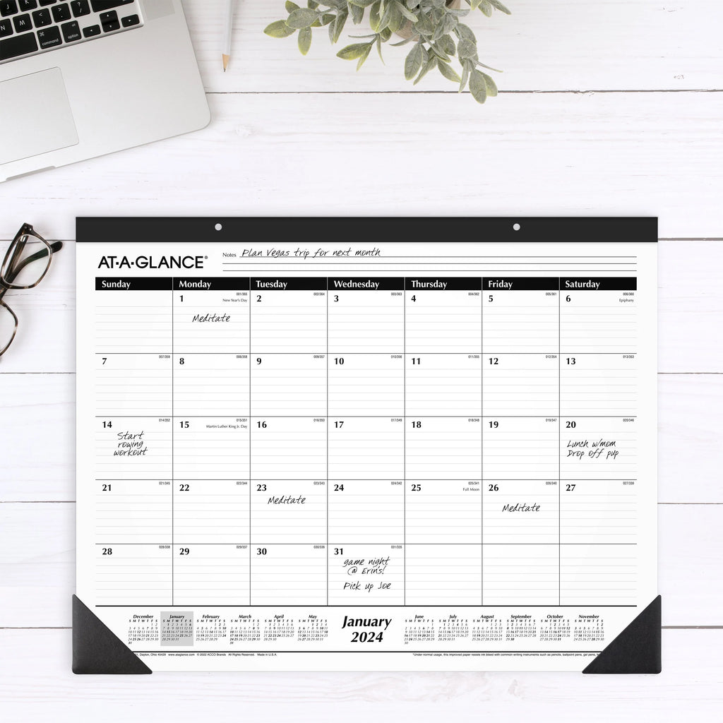 2024 Monthly Desk Pad Calendar 21 3/4 x 17 R34355