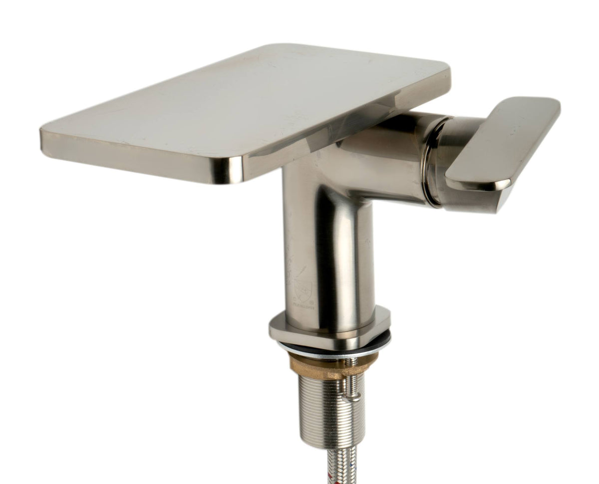 Brushed Nickel Single-Lever Bathroom Faucet O96415
