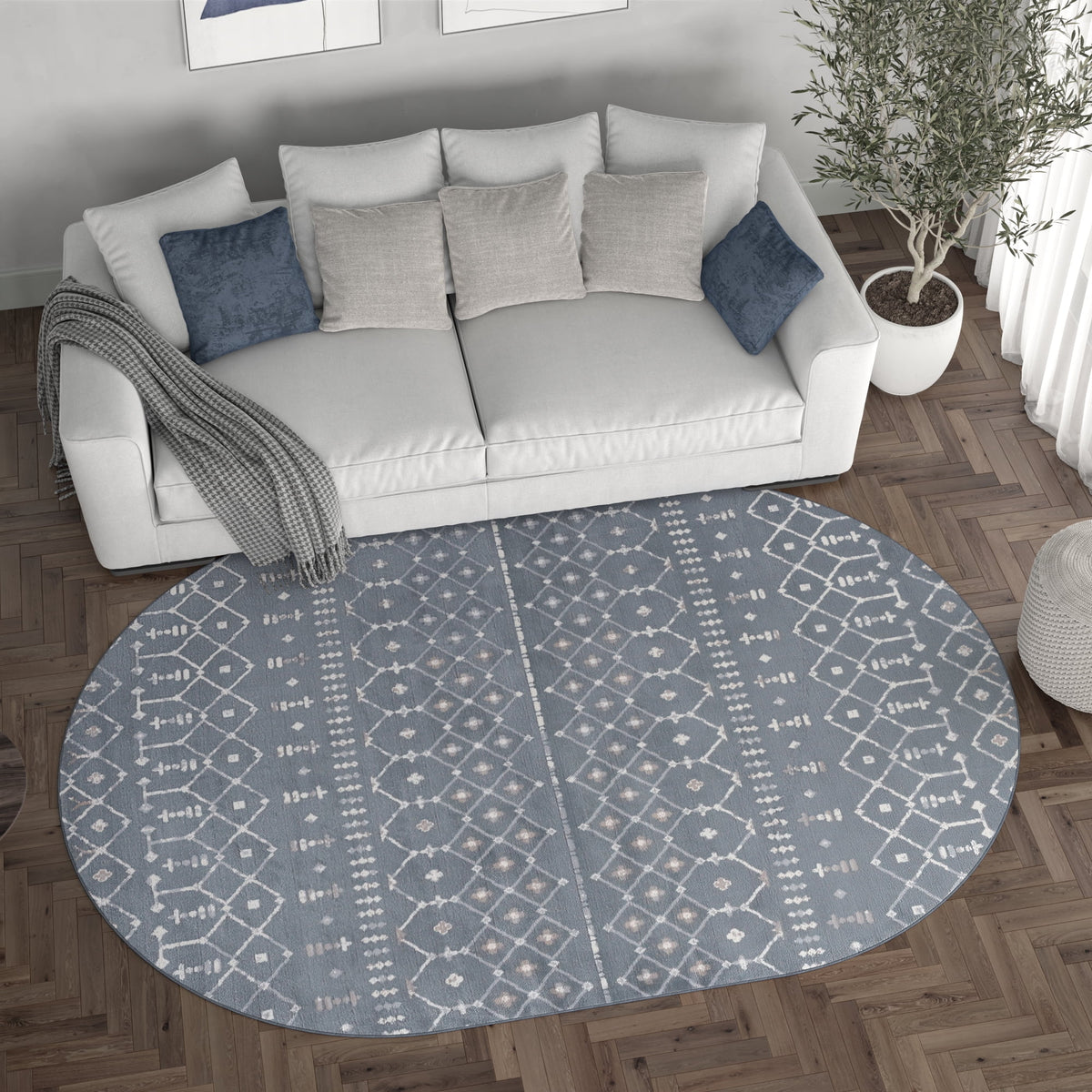 5'3'' x 7'3'' Oval Geometric Dark Gray Cream Area Rug F109870