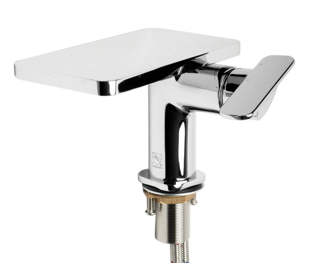 Brushed Nickel Single-Lever Bathroom Faucet O96415