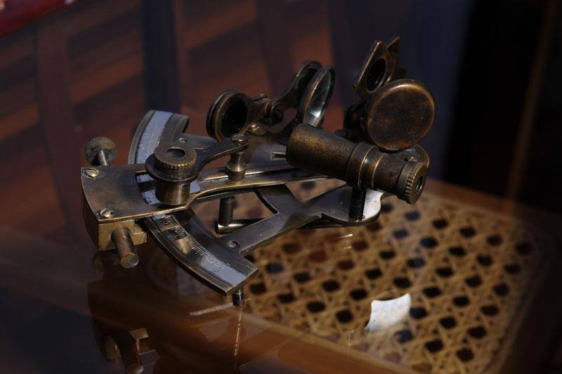 Nautical Sextant in Wood Box S866